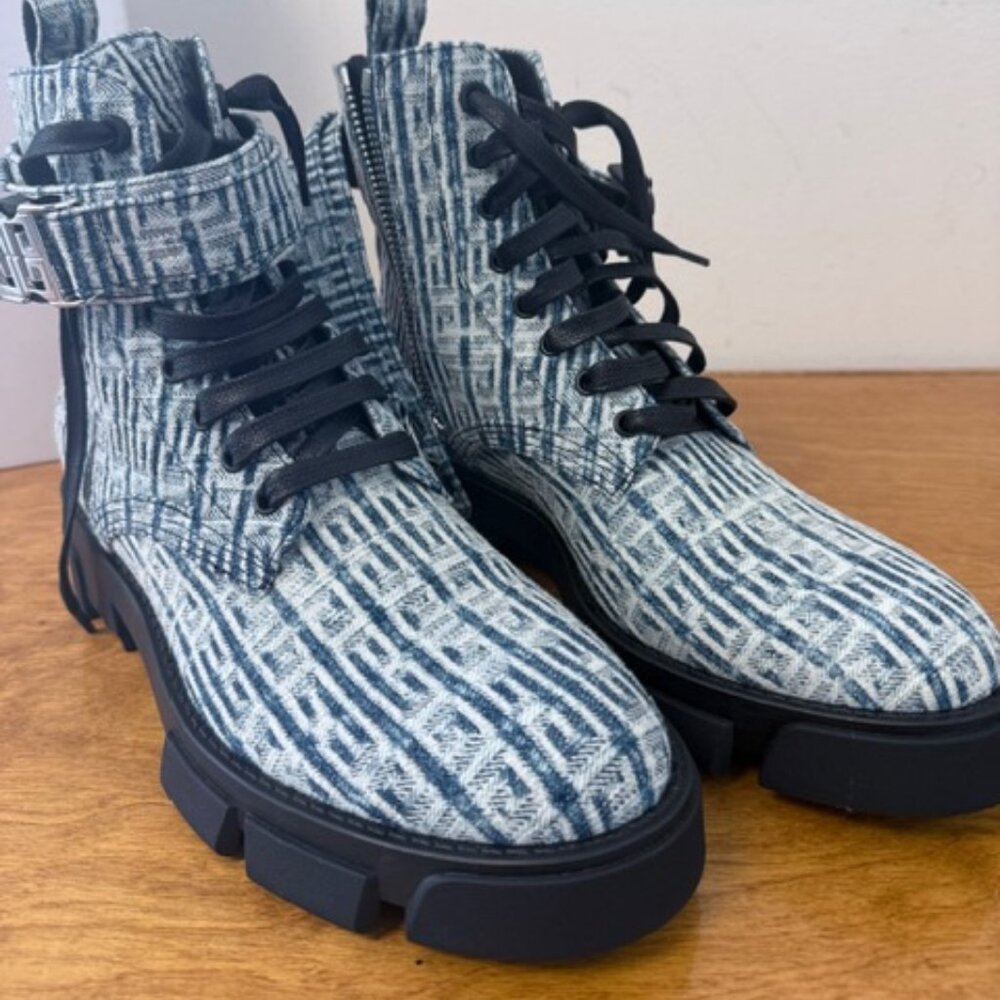 Givenchy Terra Combat Boots 4G Monogram Lug Sole EU 40.5 NIB